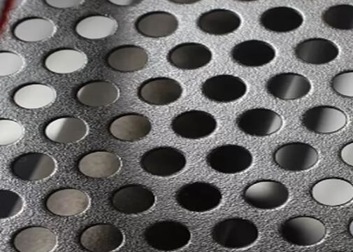 より強い構造の 2.0mm の丸穴の穴があいたアルミニウム保証網