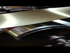 パンチされた青銅